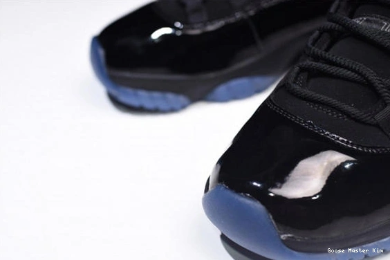 Cap and 4096 Unique Jordan Retro Gown 11  378037- 1015